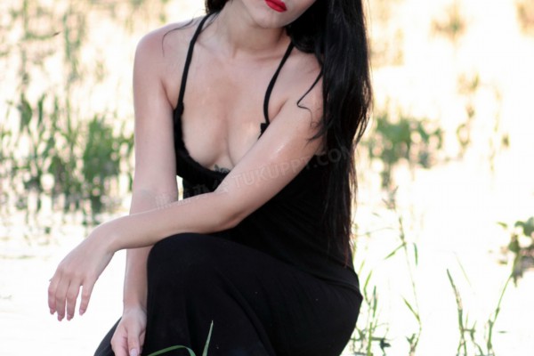 湖畔风情，武汉南湖桑拿红场，夏日里的清凉秘境！